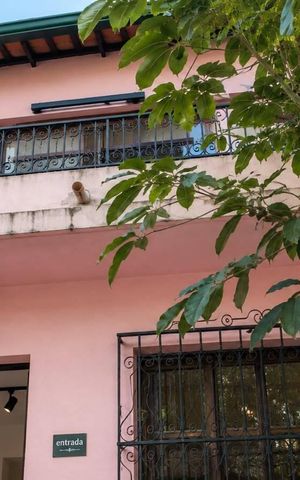Casa para alugar com 100m², 4 quartos e 4 vagas Casa para alugar com 100m², 4 quartos e 4 vagasÁrea externa