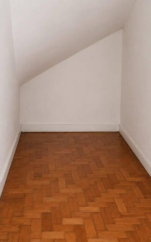 Casa para alugar com 100m², 4 quartos e 4 vagas Casa para alugar com 100m², 4 quartos e 4 vagasSala