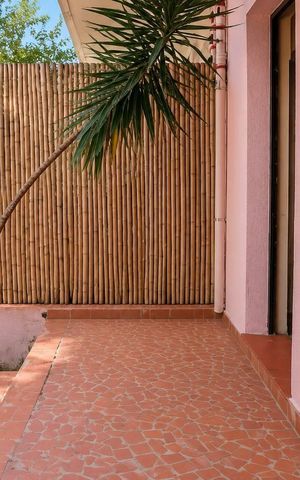 Casa para alugar com 100m², 4 quartos e 4 vagas Casa para alugar com 100m², 4 quartos e 4 vagasÁrea externa