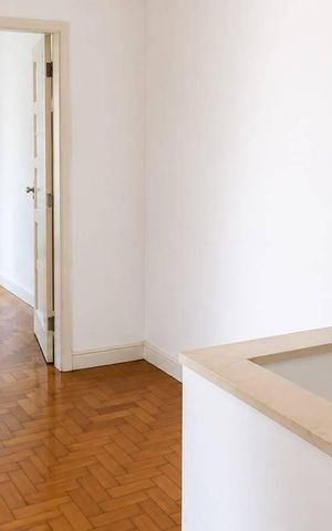 Casa para alugar com 100m², 4 quartos e 4 vagas Casa para alugar com 100m², 4 quartos e 4 vagasCorredor