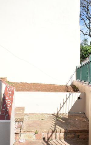 Casa à venda com 138m², 4 quartos e 2 vagasEntrada