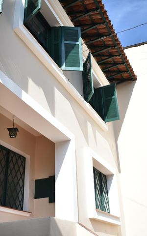 Casa à venda com 138m², 4 quartos e 2 vagasEntrada