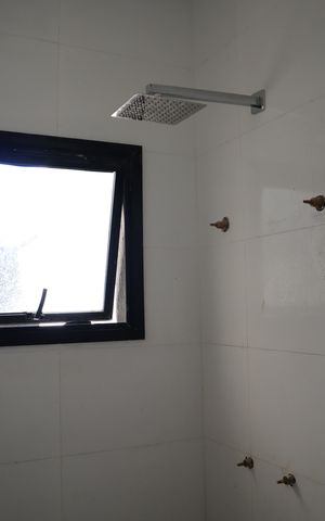 Casa à venda com 250m², 4 quartos e 1 vagaBANHEIRO EXTERNO