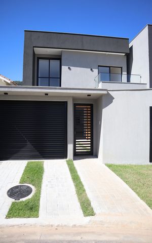 Casa à venda com 250m², 4 quartos e 1 vagaFACHADA