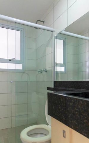 Apartamento à venda com 64m², 3 quartos e 1 vaga Apartamento à venda com 64m², 3 quartos e 1 vagaBanheiro 2