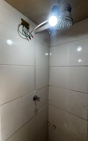 Casa à venda com 240m², 3 quartos e 2 vagas Casa à venda com 240m², 3 quartos e 2 vagasGaragem - Banheiro
