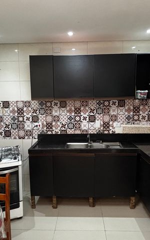 Casa à venda com 240m², 3 quartos e 2 vagas Casa à venda com 240m², 3 quartos e 2 vagasCasa 1 - Cozinha