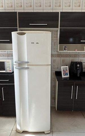Casa à venda com 240m², 3 quartos e 2 vagas Casa à venda com 240m², 3 quartos e 2 vagasCasa 2 - Cozinha