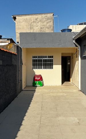 Casa à venda com 240m², 3 quartos e 2 vagas Casa à venda com 240m², 3 quartos e 2 vagasCasa 2 - Quintal