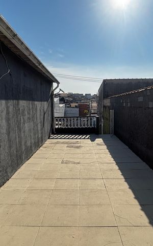 Casa à venda com 240m², 3 quartos e 2 vagas Casa à venda com 240m², 3 quartos e 2 vagasCasa 2 - Quintal