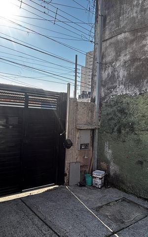 Casa à venda com 240m², 3 quartos e 2 vagas Casa à venda com 240m², 3 quartos e 2 vagasCasa 2 - Garagem