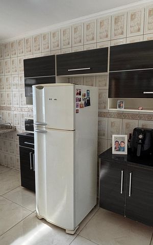 Casa à venda com 240m², 3 quartos e 2 vagas Casa à venda com 240m², 3 quartos e 2 vagasCasa 2 - Cozinha