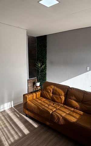 Casa à venda com 240m², 3 quartos e 2 vagas Casa à venda com 240m², 3 quartos e 2 vagasCasa 1 - Sala