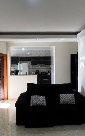Casa à venda com 240m², 3 quartos e 2 vagas Casa à venda com 240m², 3 quartos e 2 vagasCasa 2 - Sala