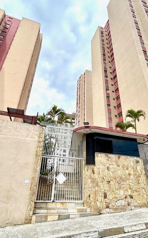 Apartamento para alugar com 75m², 2 quartos e 1 vaga Apartamento para alugar com 75m², 2 quartos e 1 vagaFachada do prédio