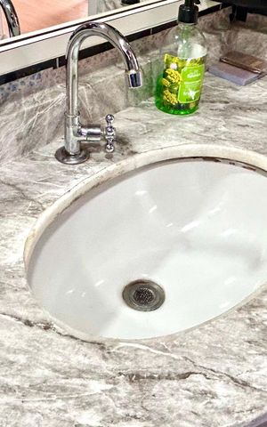 Apartamento para alugar com 75m², 2 quartos e 1 vaga Apartamento para alugar com 75m², 2 quartos e 1 vagaBanheiro 1