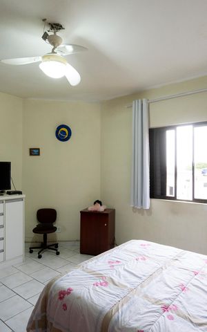 Casa à venda com 180m², 3 quartos e 2 vagas Casa à venda com 180m², 3 quartos e 2 vagasQuarto 02