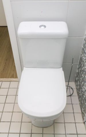 Apartamento para alugar com 60m², 2 quartos e 2 vagas Apartamento para alugar com 60m², 2 quartos e 2 vagasBanheiro da Suíte