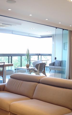 Apartamento para alugar com 256m², 3 quartos e 3 vagasSala