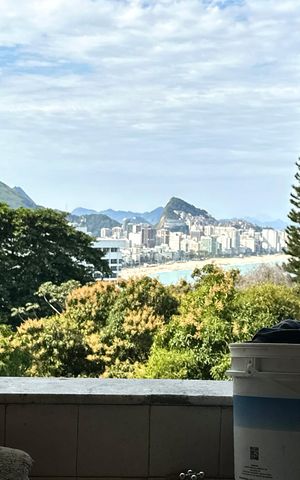 Apartamento à venda com 93m², 3 quartos e 1 vaga Apartamento à venda com 93m², 3 quartos e 1 vagaVista da área de serviço