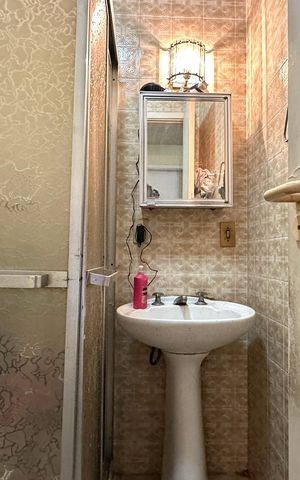 Apartamento à venda com 93m², 3 quartos e 1 vaga Apartamento à venda com 93m², 3 quartos e 1 vagaBanheiro social 2