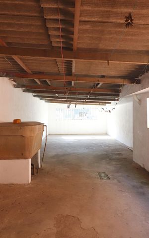 Casa para alugar com 270m², 2 quartos e 1 vagaÁrea de serviço