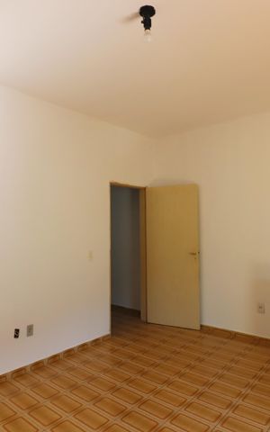 Casa para alugar com 270m², 2 quartos e 1 vagaQuarto 1