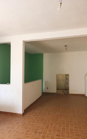 Casa para alugar com 270m², 2 quartos e 1 vagaÁrea de serviço