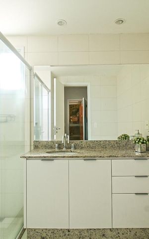 Apartamento para alugar com 130m², 3 quartos e 2 vagasBanheiro da Suíte