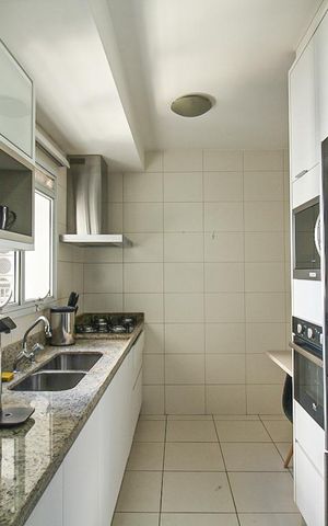 Apartamento para alugar com 130m², 3 quartos e 2 vagasCozinha