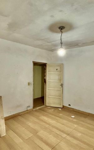 Casa à venda com 350m², 4 quartos e 4 vagas Casa à venda com 350m², 4 quartos e 4 vagasQuarto 2
