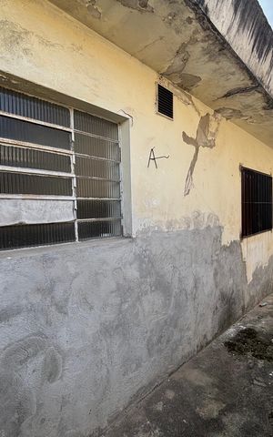 Casa à venda com 350m², 4 quartos e 4 vagas Casa à venda com 350m², 4 quartos e 4 vagasCorredor