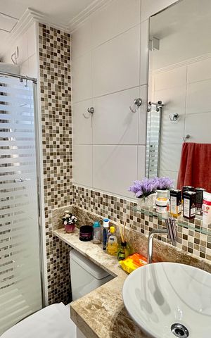 Apartamento à venda com 52m², 2 quartos e 1 vaga Apartamento à venda com 52m², 2 quartos e 1 vagaBanheiro