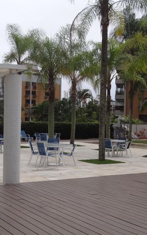 Apartamento para alugar com 110m², 2 quartos e 2 vagasÁrea comum - Piscina