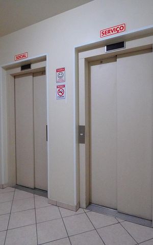 Apartamento para alugar com 40m², 1 quarto e 1 vagaElevadores