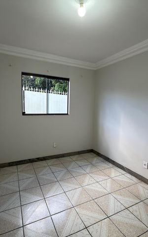 Casa à venda com 5000m², 10 quartos e 4 vagas Casa à venda com 5000m², 10 quartos e 4 vagasEdícula