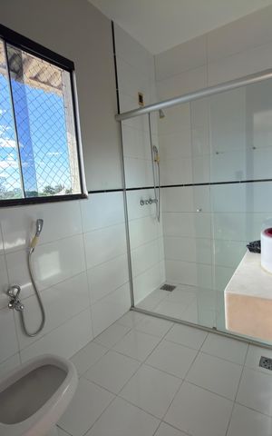 Casa à venda com 5000m², 10 quartos e 4 vagas Casa à venda com 5000m², 10 quartos e 4 vagasBanheiro da Suíte 5
