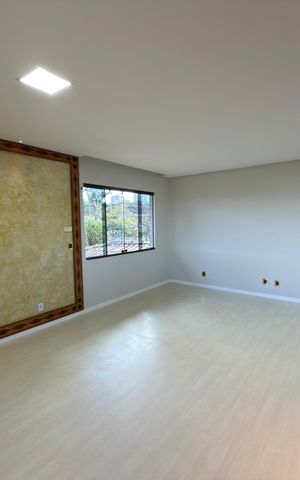Casa à venda com 5000m², 10 quartos e 4 vagas Casa à venda com 5000m², 10 quartos e 4 vagasSuíte 3
