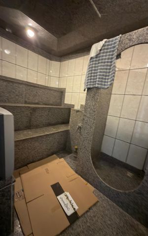 Casa à venda com 5000m², 10 quartos e 4 vagas Casa à venda com 5000m², 10 quartos e 4 vagasÁrea comum