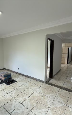 Casa à venda com 5000m², 10 quartos e 4 vagas Casa à venda com 5000m², 10 quartos e 4 vagasEdícula