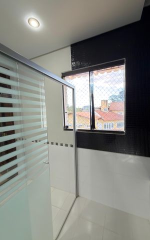 Casa à venda com 5000m², 10 quartos e 4 vagas Casa à venda com 5000m², 10 quartos e 4 vagasBanheiro da Suíte 3