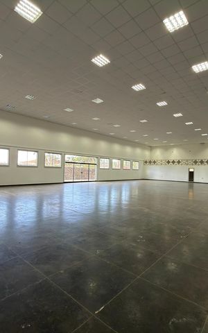 Casa à venda com 5000m², 10 quartos e 4 vagas Casa à venda com 5000m², 10 quartos e 4 vagasÁrea de eventos