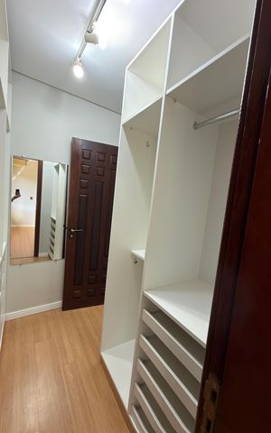 Casa à venda com 5000m², 10 quartos e 4 vagas Casa à venda com 5000m², 10 quartos e 4 vagasCloset da Suíte 2