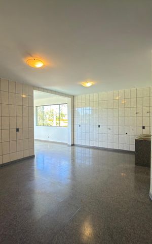 Casa à venda com 5000m², 10 quartos e 4 vagas Casa à venda com 5000m², 10 quartos e 4 vagasLavanderia