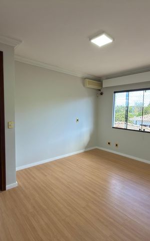 Casa à venda com 5000m², 10 quartos e 4 vagas Casa à venda com 5000m², 10 quartos e 4 vagasSuíte 2