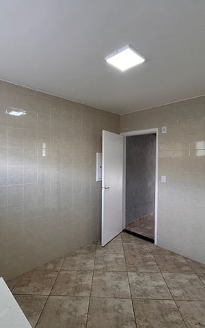 Apartamento para alugar com 80m², 2 quartos e 1 vagaCozinha 