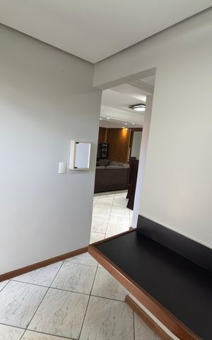 Casa à venda com 400m², 3 quartos e 2 vagas Casa à venda com 400m², 3 quartos e 2 vagasEscritório