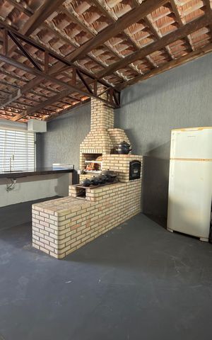 Casa à venda com 400m², 3 quartos e 2 vagas Casa à venda com 400m², 3 quartos e 2 vagasChurrasqueira