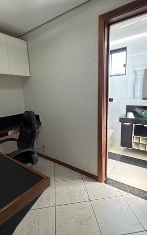 Casa à venda com 400m², 3 quartos e 2 vagas Casa à venda com 400m², 3 quartos e 2 vagasEscritório