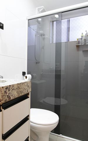 Apartamento à venda com 68m², 2 quartos e 3 vagasBanheiro da Suíte